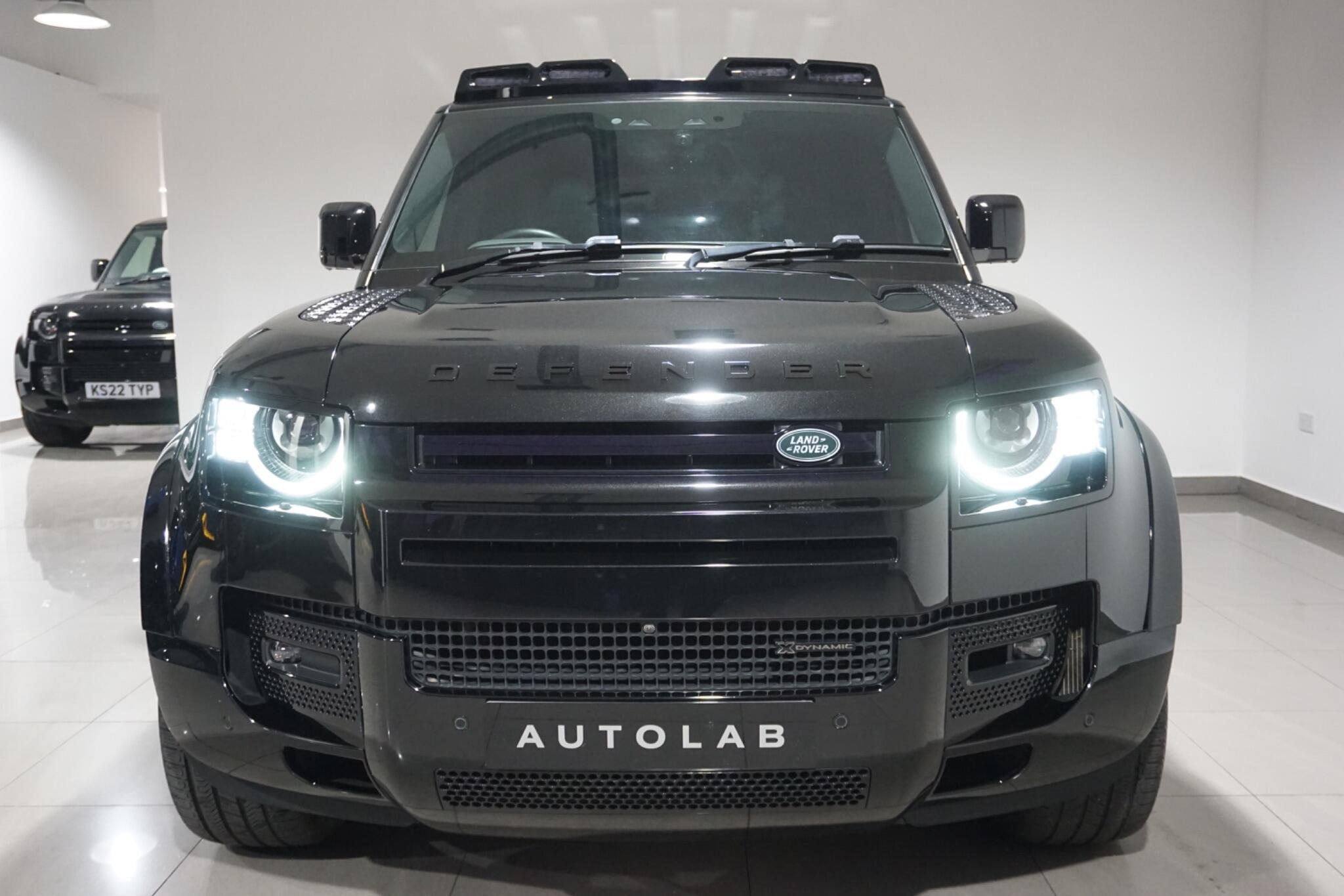 Land Rover Defender 110 3.0 D300 MHEV X-Dynamic HSE Auto 4WD Euro 6 (s/s) 5dr
